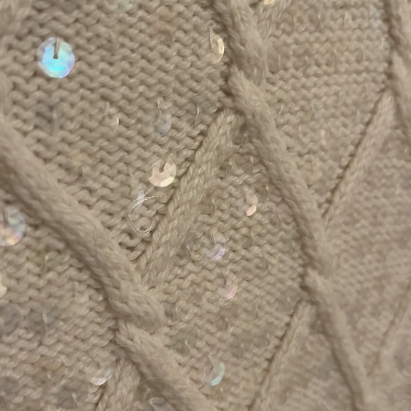 H&M White Sweater - Picture 5 of 5